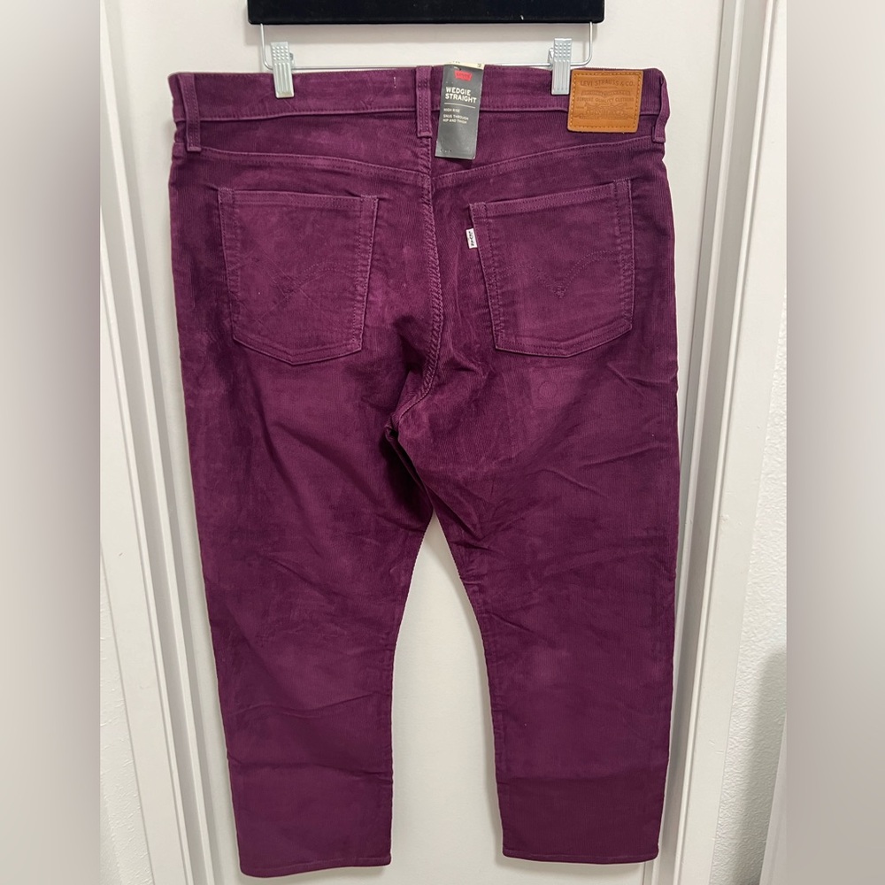 NWT LEVI’S Women Corduroy Burgundy Pants - Picture 2 of 12